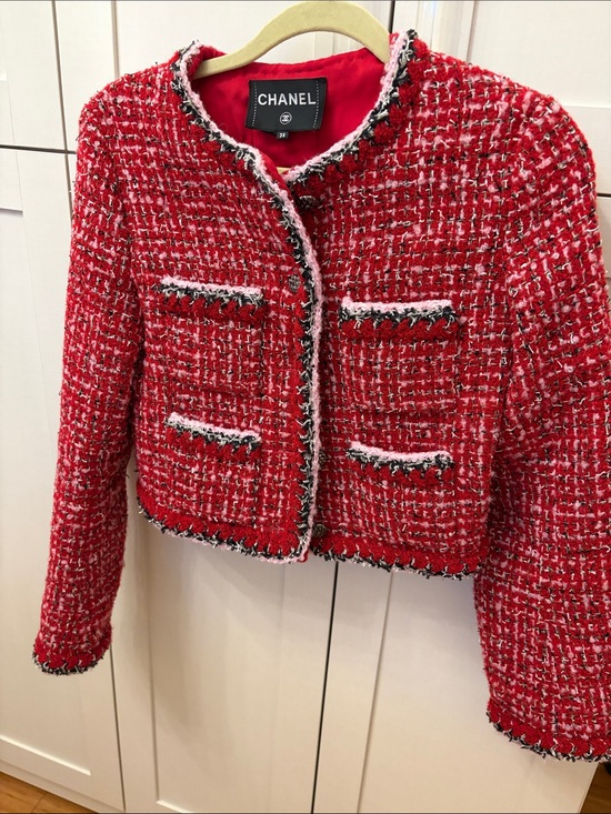CHANEL Jackets & Blazers - Red Tweed Bouclé Cropped Blazer with Contrast Trim